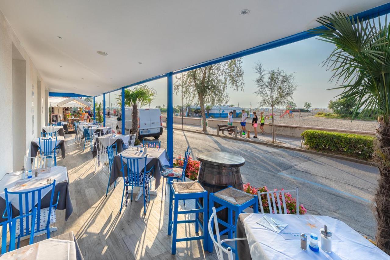 Hotel Garni' Serena Caorle Exteriör bild